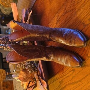 Western Style Brown Heeled Boots